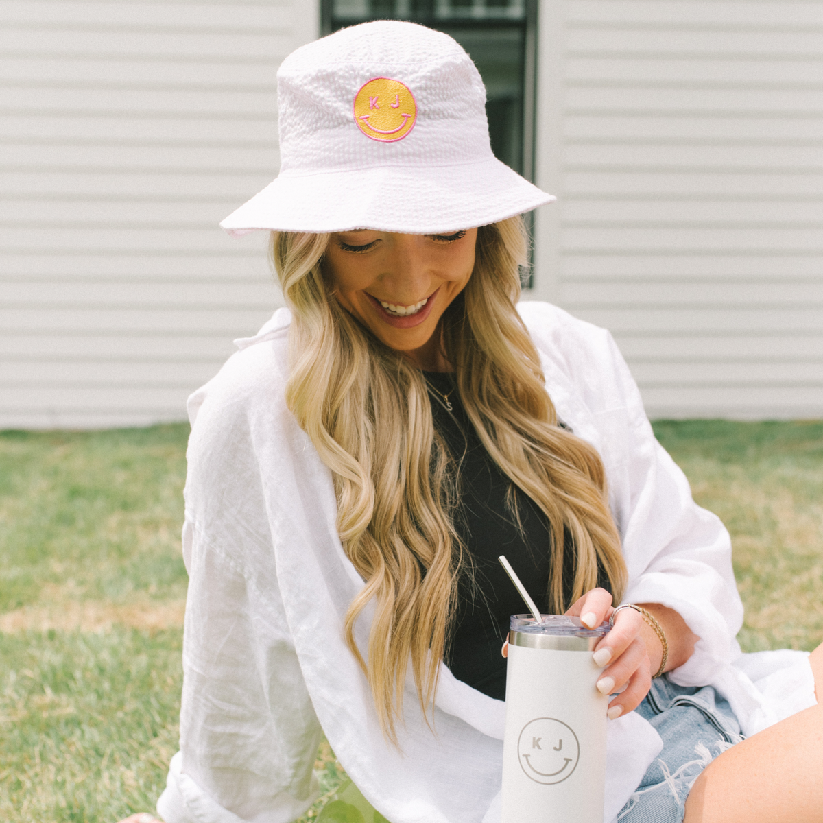 NWT Kerri Rosenthal Women’s‎ Cotton Smiley Bucket Hat in Saltwater KJ SMILEY BUCKET HAT – Kari Jobe Official Store main image 2